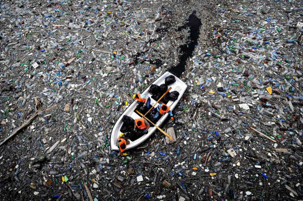 garbage-in-ocean
